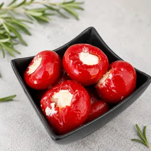 Papryczki cherry nadziewane serem